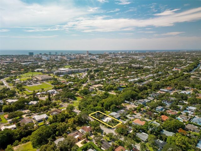 698 NW 7th Ave, Boca Raton, FL 33486