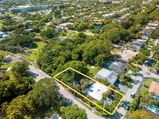 698 NW 7th Ave, Boca Raton, FL 33486