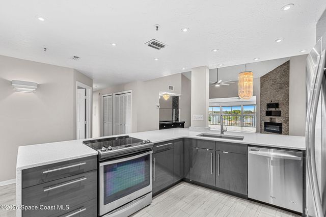 343 N Tropical Trail 404, Merritt Island, FL 32953