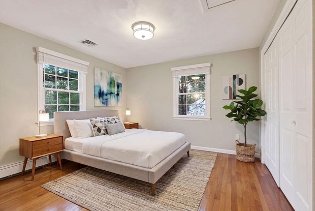 112 Taunton St, Plainville, MA 02762