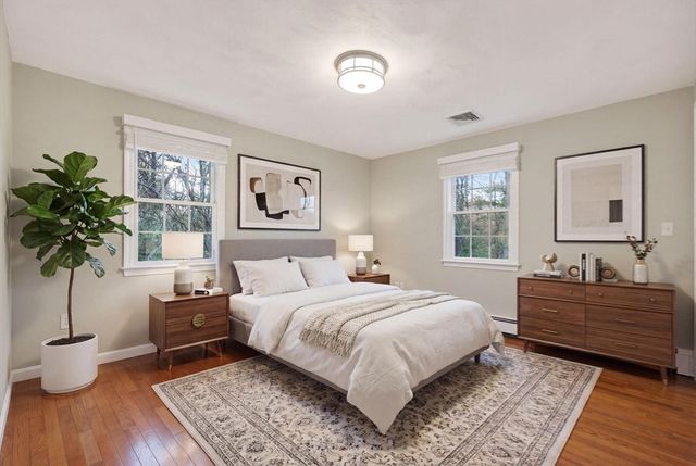 112 Taunton St, Plainville, MA 02762