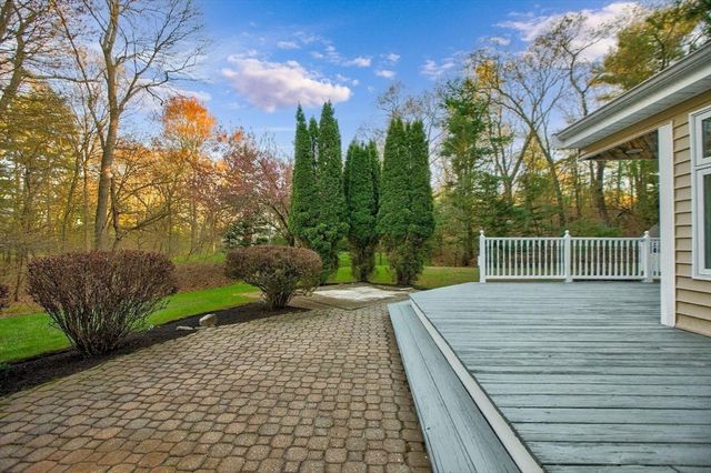 112 Taunton St, Plainville, MA 02762