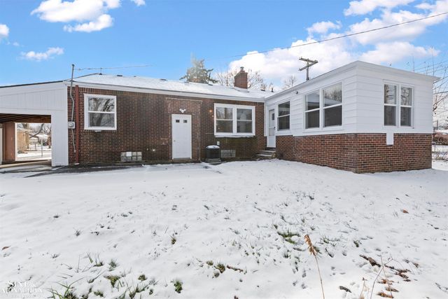 15365 Frazho Road, Roseville, MI 48066