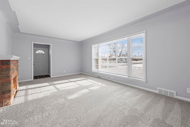 15365 Frazho Road, Roseville, MI 48066