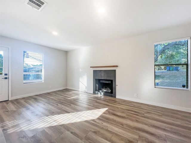 3506 Larchmont CV B, Austin, TX 78704