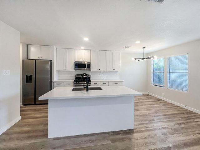 3506 Larchmont CV B, Austin, TX 78704
