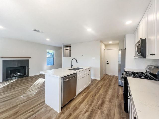 3506 Larchmont CV B, Austin, TX 78704