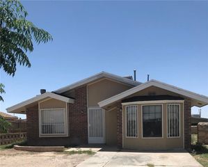 8420 WATERFALL Drive, El Paso, TX 79907