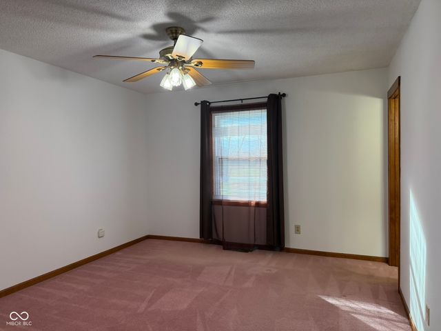 602 S Morristown Pike, Greenfield, IN 46140