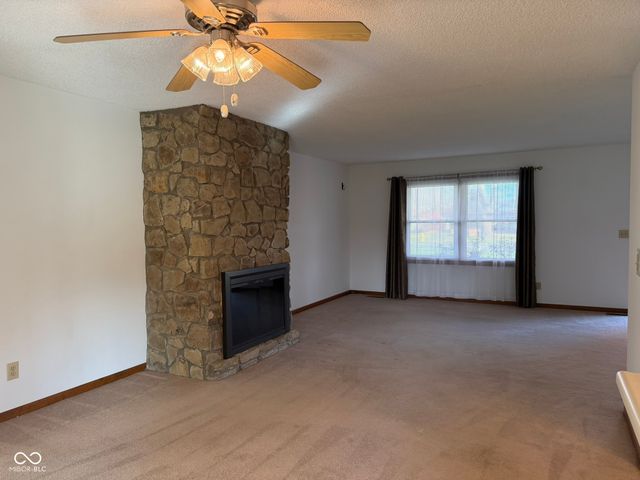 602 S Morristown Pike, Greenfield, IN 46140