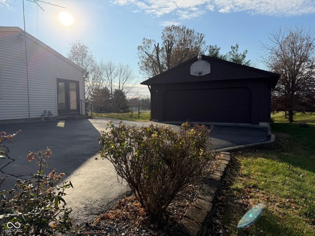 602 S Morristown Pike, Greenfield, IN 46140