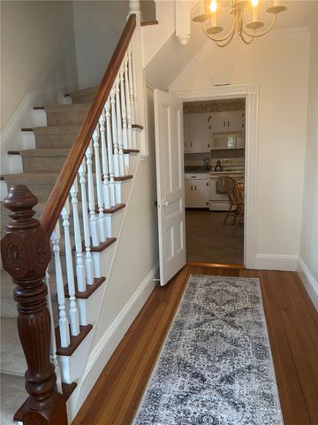 11 Eastnor Road, Newport, RI 02840