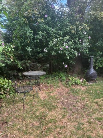 11 Eastnor Road, Newport, RI 02840