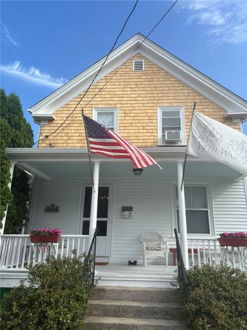 11 Eastnor Road, Newport, RI 02840