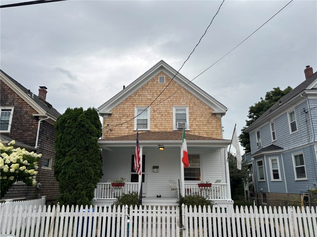 11 Eastnor Road, Newport, RI 02840