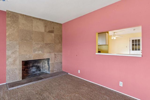 1273 Mcdonald Dr, Pinole, CA 94564