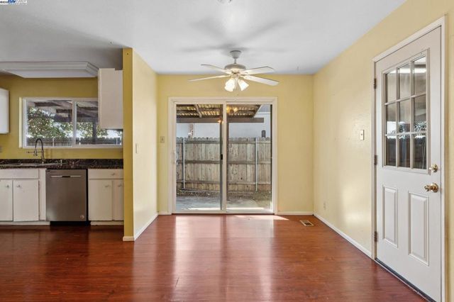 1273 Mcdonald Dr, Pinole, CA 94564