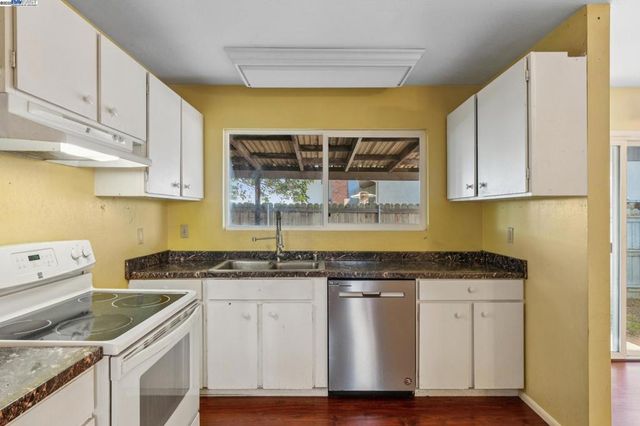 1273 Mcdonald Dr, Pinole, CA 94564