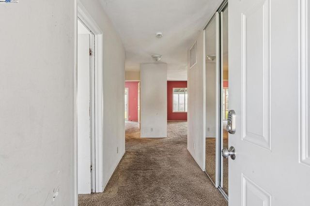 1273 Mcdonald Dr, Pinole, CA 94564