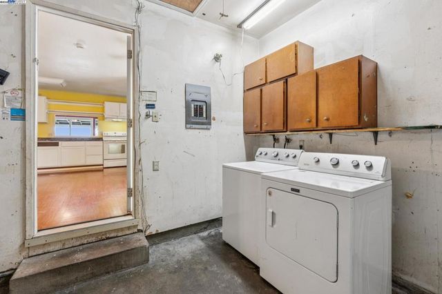 1273 Mcdonald Dr, Pinole, CA 94564