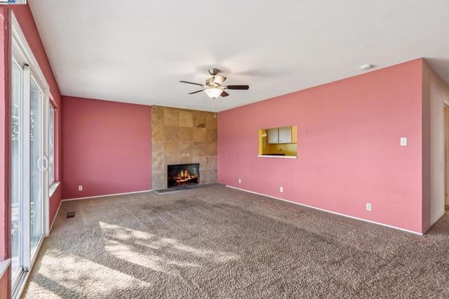 1273 Mcdonald Dr, Pinole, CA 94564