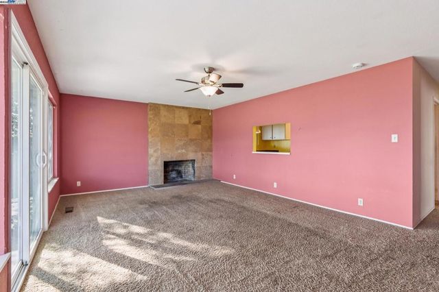 1273 Mcdonald Dr, Pinole, CA 94564