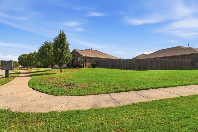 1299 Bent Grass Drive, Princeton, TX 75407