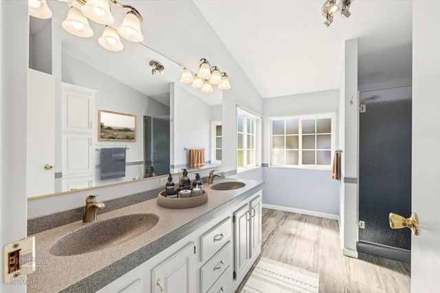 10525 Devonshire Cir, Penn Valley, CA 95946