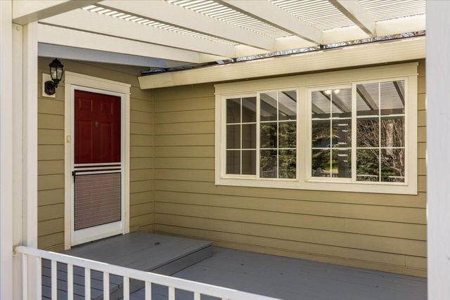 10525 Devonshire Cir, Penn Valley, CA 95946