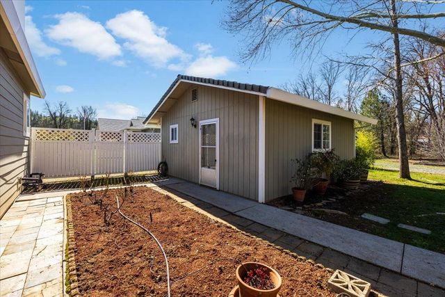 10525 Devonshire Cir, Penn Valley, CA 95946