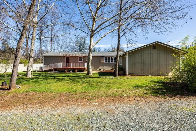 10525 Devonshire Cir, Penn Valley, CA 95946