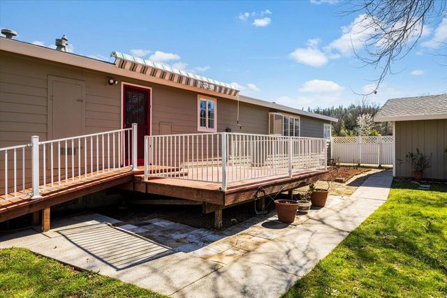 10525 Devonshire Cir, Penn Valley, CA 95946