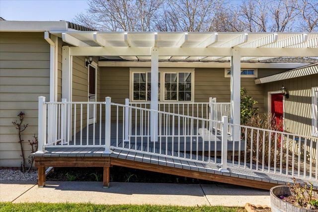 10525 Devonshire Cir, Penn Valley, CA 95946