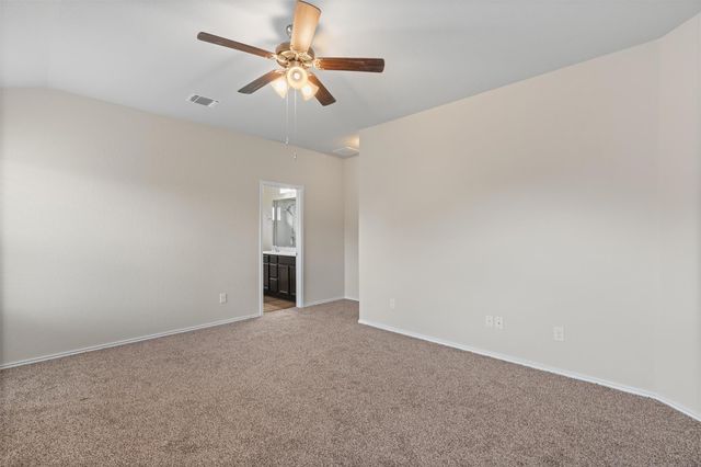 227 Reagor DR, Taylor, TX 76574