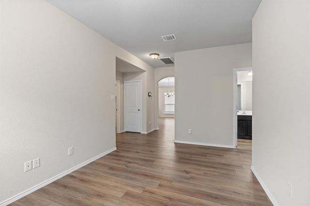 227 Reagor DR, Taylor, TX 76574