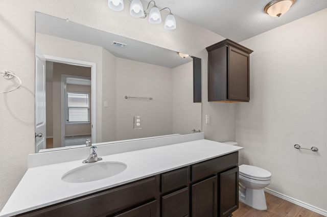 227 Reagor DR, Taylor, TX 76574