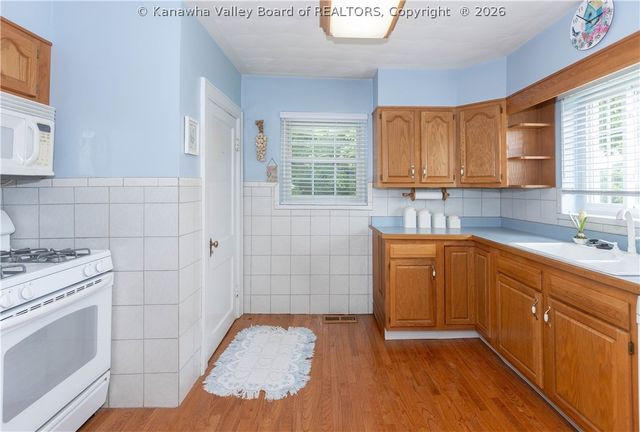 163 Myrtle Tree Road, South Charleston, WV 25309