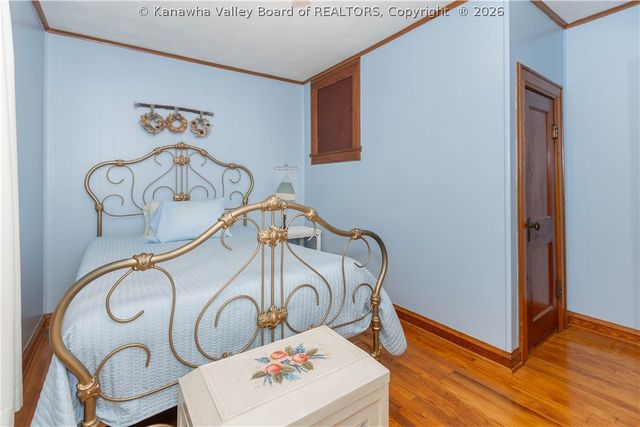 163 Myrtle Tree Road, South Charleston, WV 25309