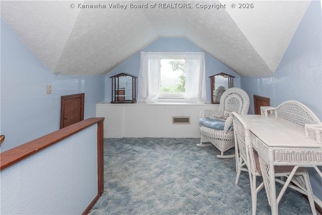 163 Myrtle Tree Road, South Charleston, WV 25309