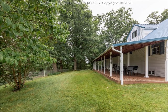 163 Myrtle Tree Road, South Charleston, WV 25309