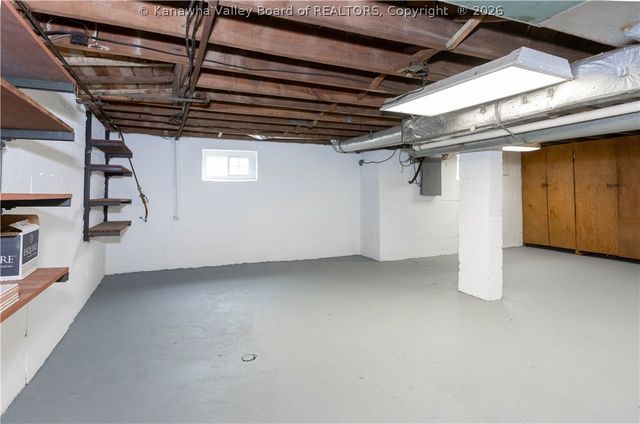 163 Myrtle Tree Road, South Charleston, WV 25309