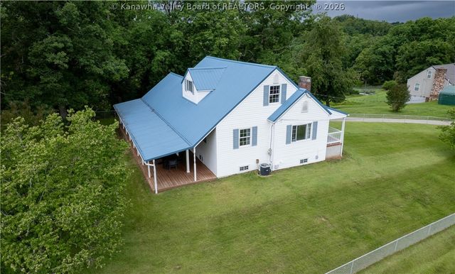 163 Myrtle Tree Road, South Charleston, WV 25309