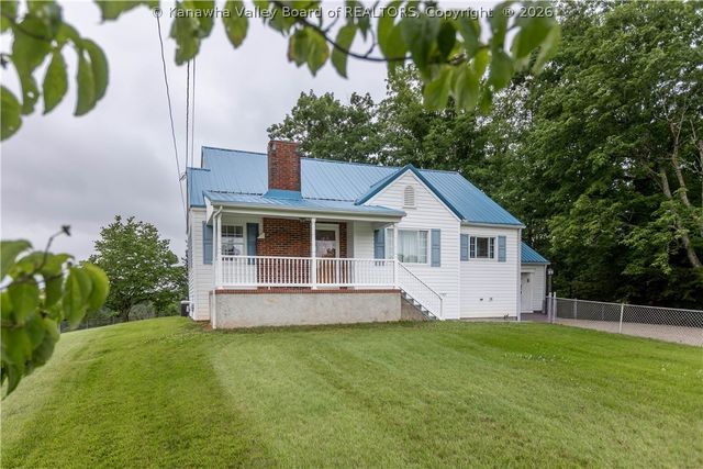163 Myrtle Tree Road, South Charleston, WV 25309