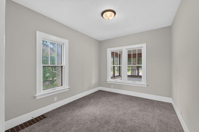 811 8th Avenue SE, Rochester, MN 55904