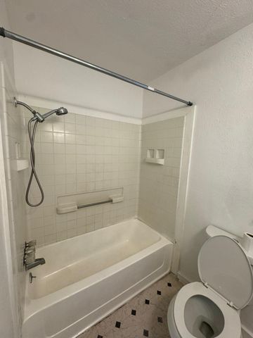 400 N Jefferson Street, Kaufman, TX 75142