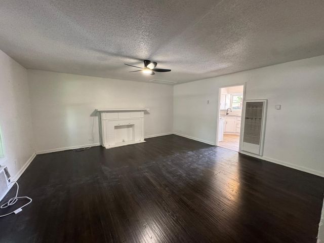 400 N Jefferson Street, Kaufman, TX 75142