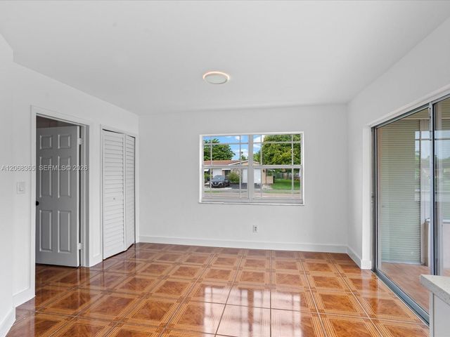 4545 NW 39th Street, Lauderdale Lakes, FL 33319