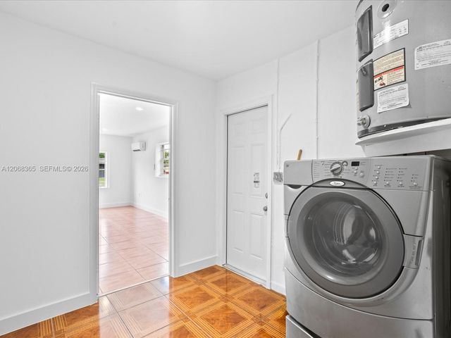 4545 NW 39th Street, Lauderdale Lakes, FL 33319