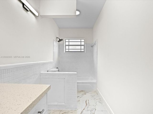 4545 NW 39th Street, Lauderdale Lakes, FL 33319
