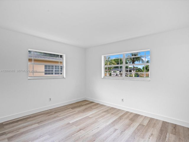 4545 NW 39th Street, Lauderdale Lakes, FL 33319